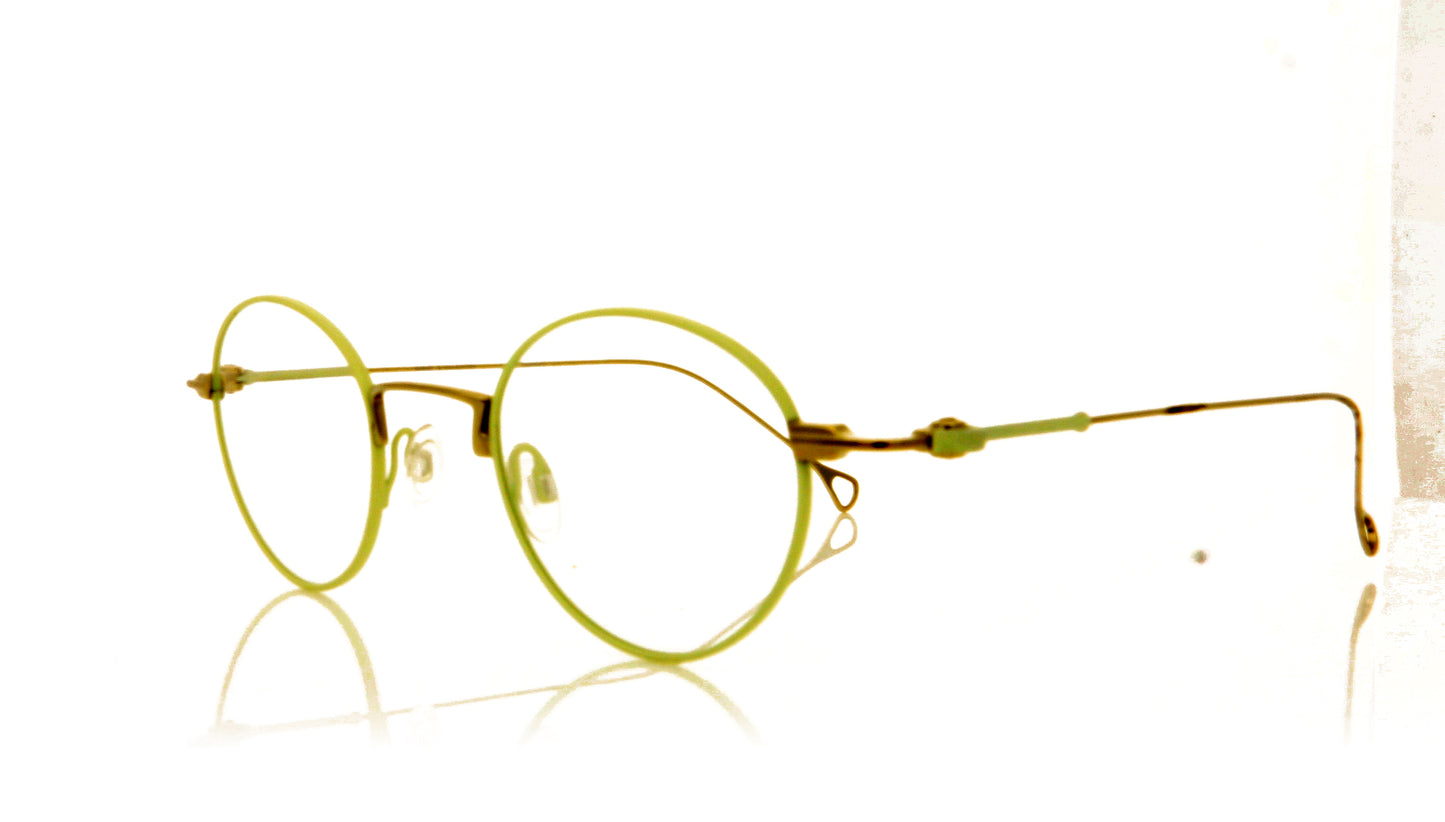 Anne & Valentin Barthes H39 White Glasses - Angle