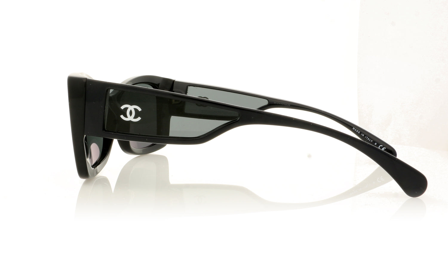 Chanel 0CH5430 1462S4 Blue Vandome Sunglasses - Side